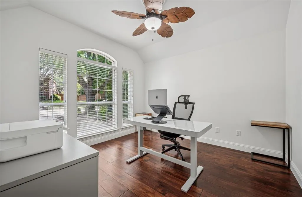 815 Rolling Meadows Court