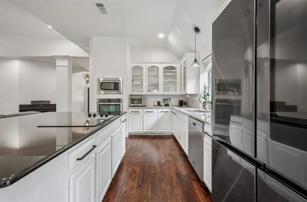 815 Rolling Meadows Court