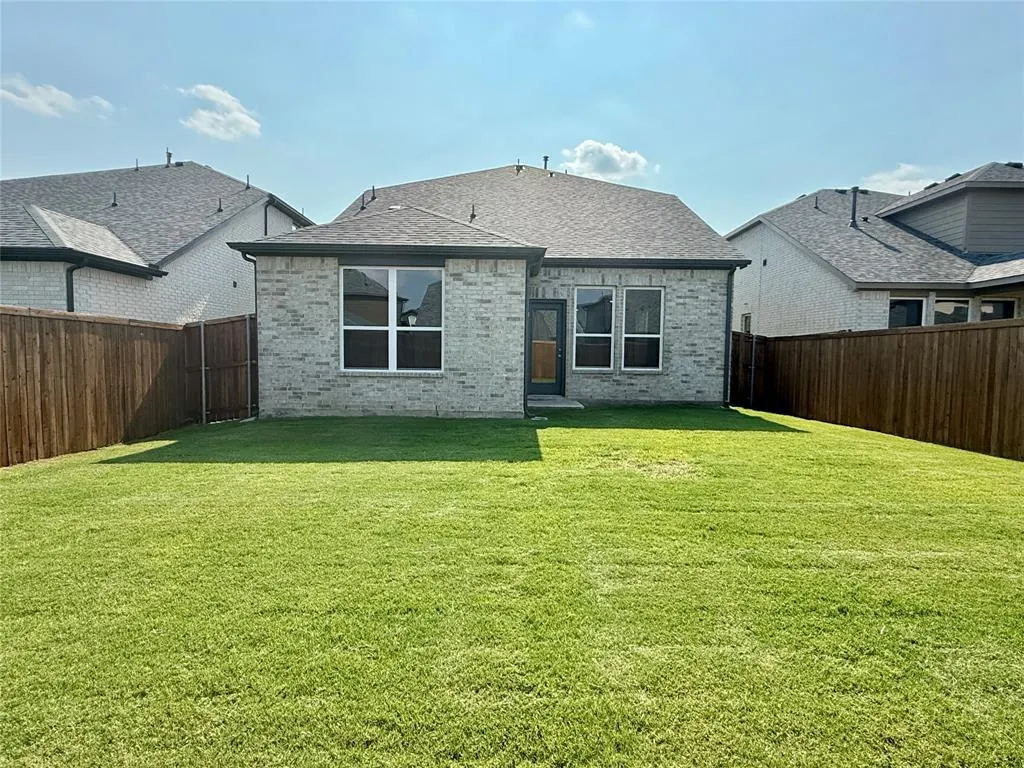 808 Santa Lucia Drive