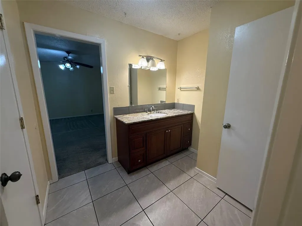326 Candlewood Place, #324