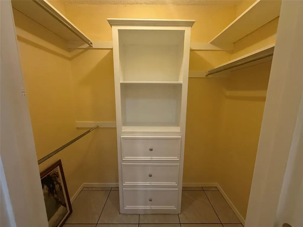 326 Candlewood Place, #324