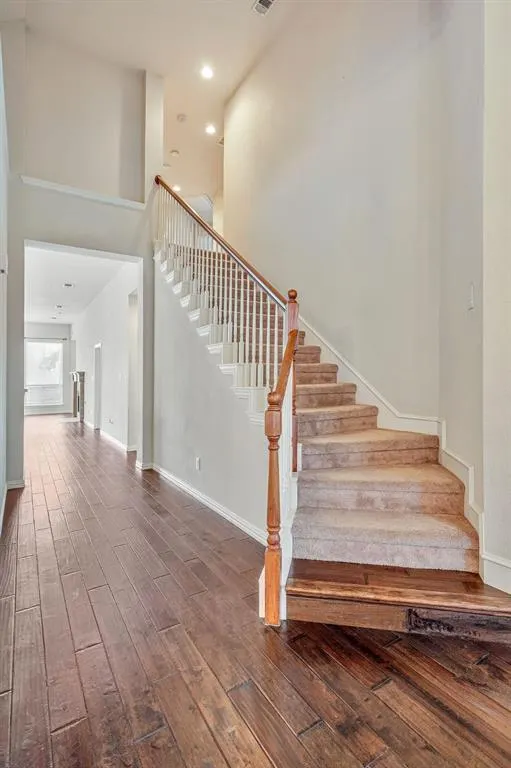 3469 Lincoln Drive