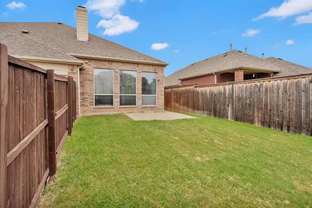 3469 Lincoln Drive