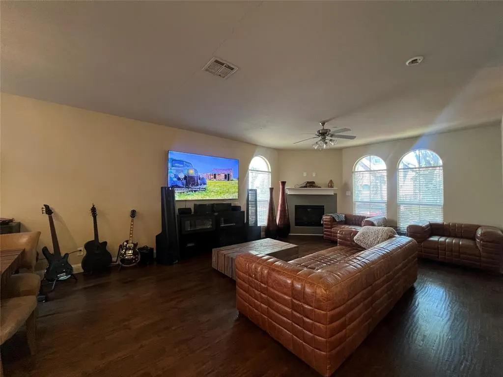 6833 Cortona Lane