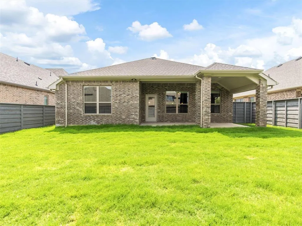7001 Mapleshade Way