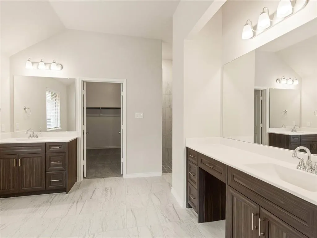 7001 Mapleshade Way