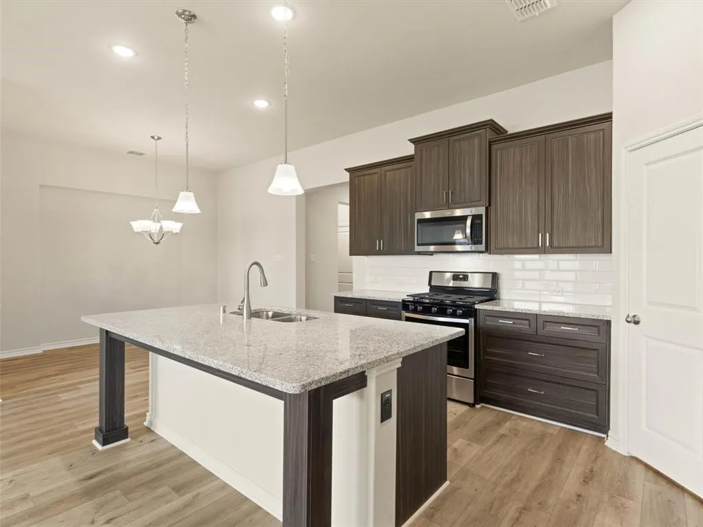 7001 Mapleshade Way