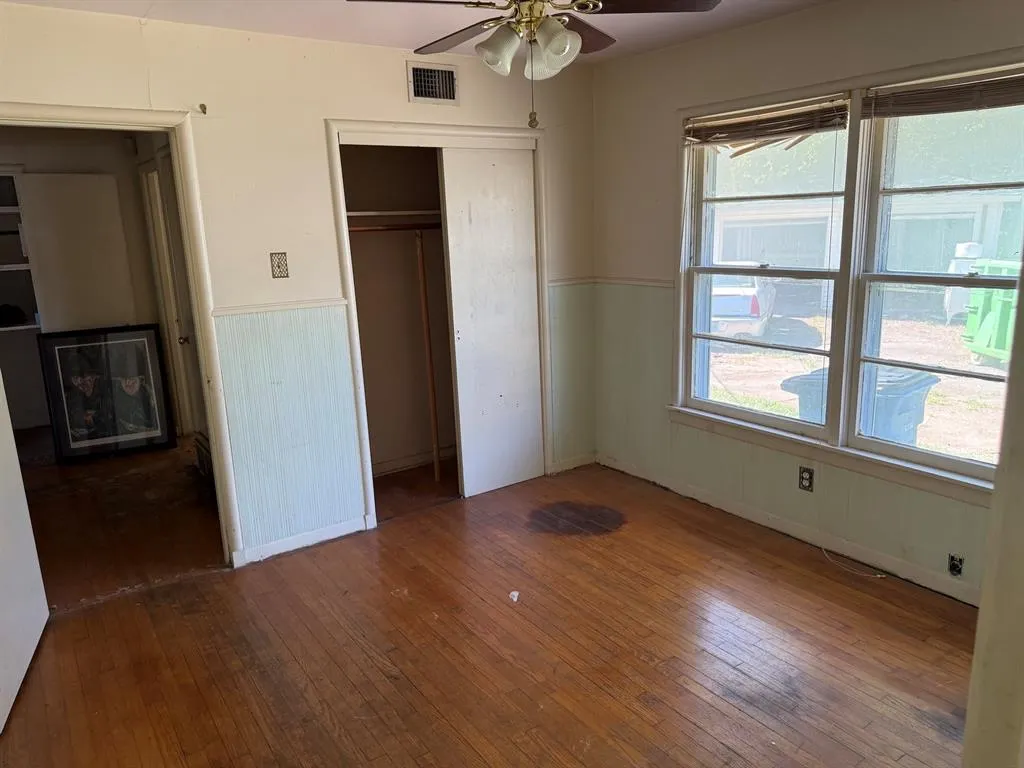 3102 Santa Teresa Avenue