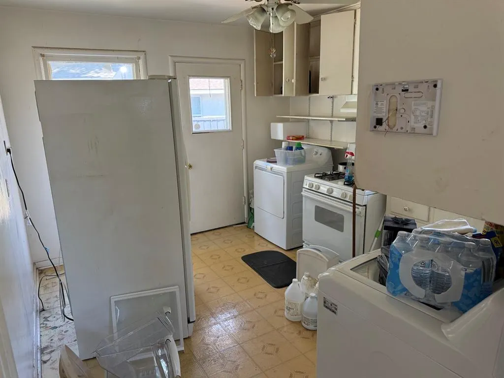 3102 Santa Teresa Avenue