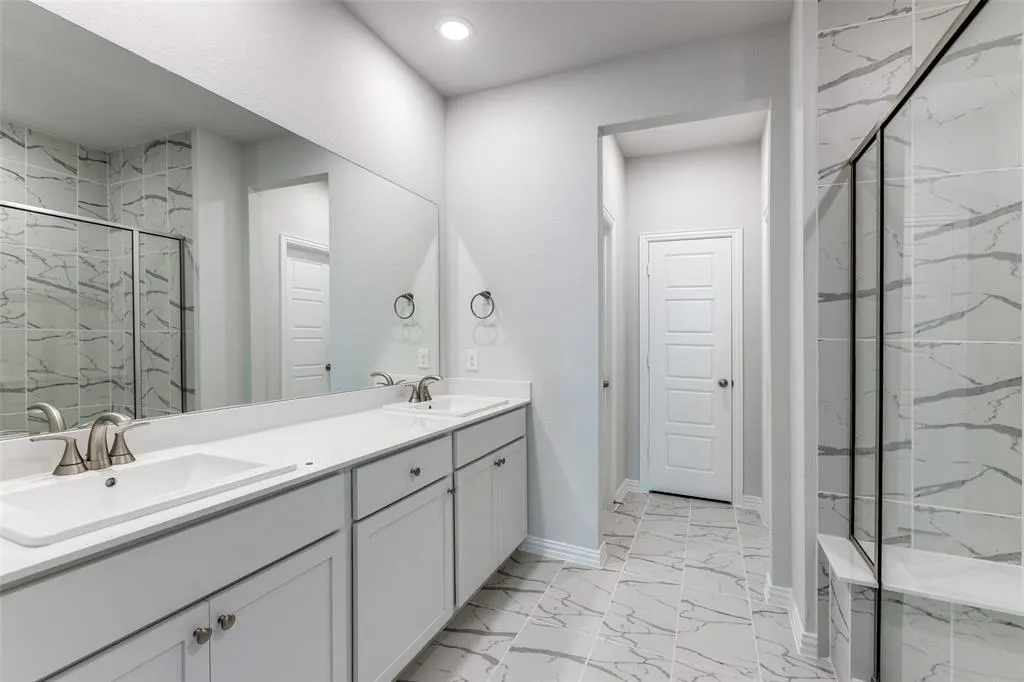 8295 Challenger Lane
