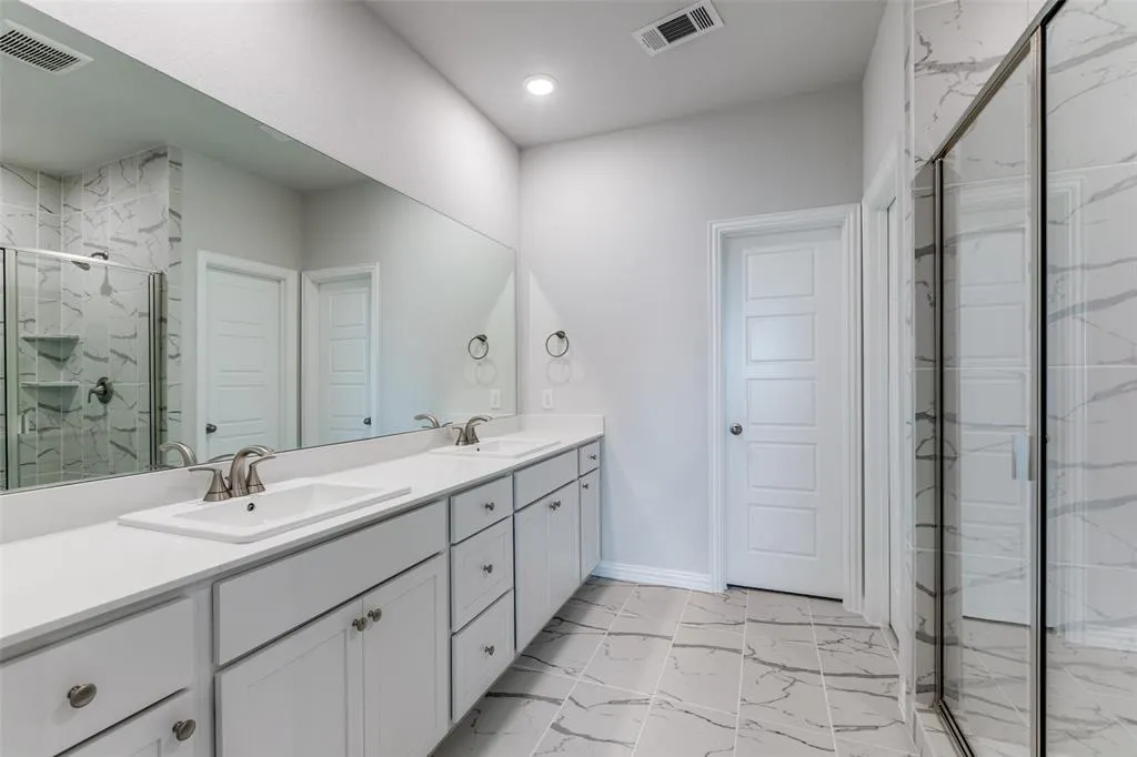 8295 Challenger Lane