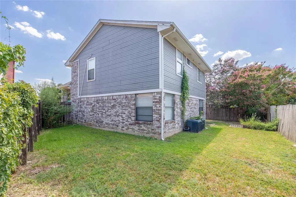 767 Panorama Drive