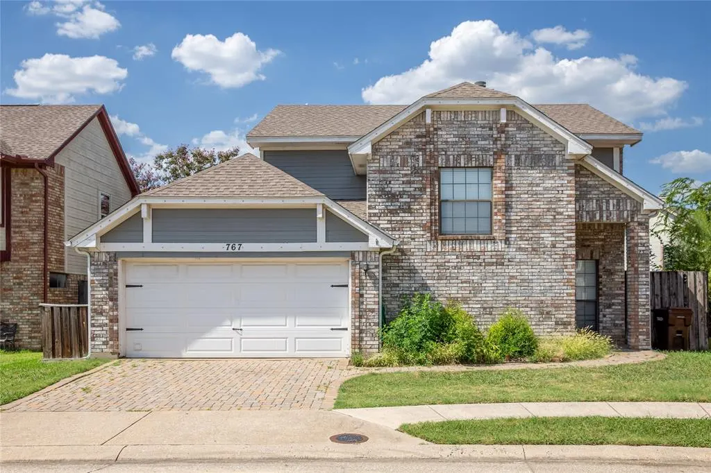 767 Panorama Drive