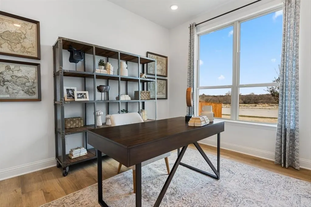 1504 Edgeway