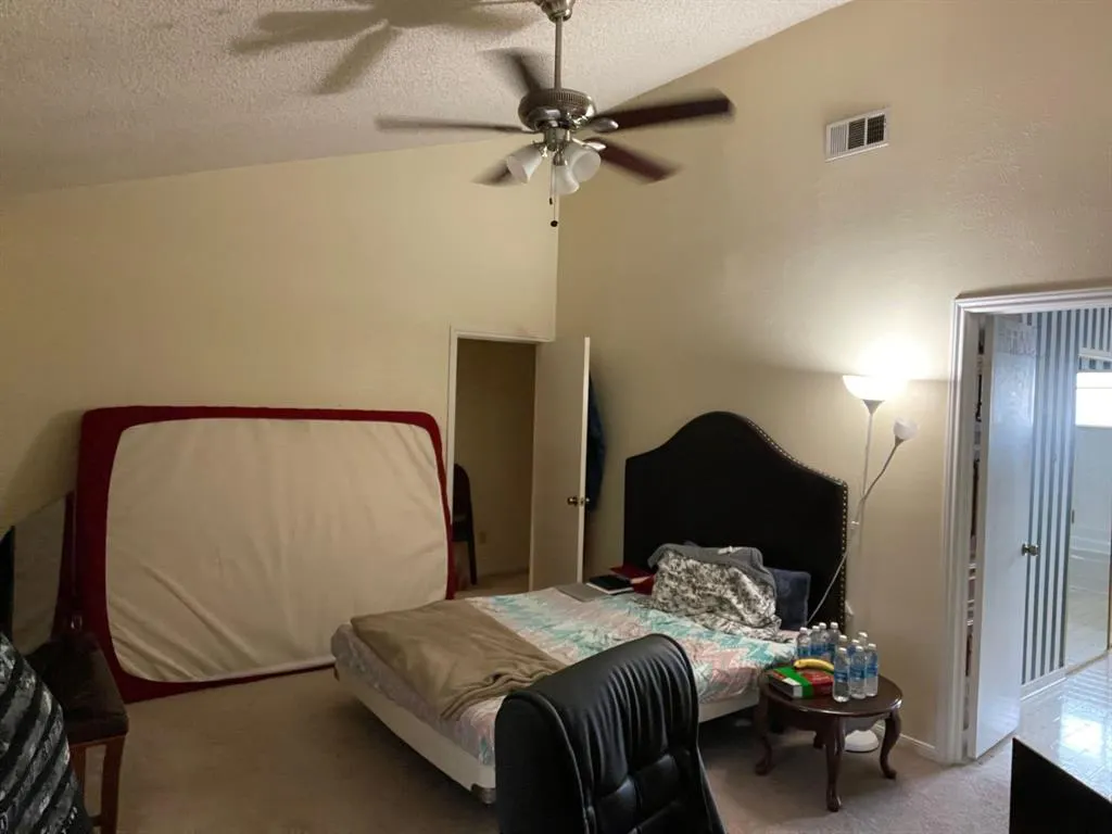 2200 W Park Boulevard, #1904