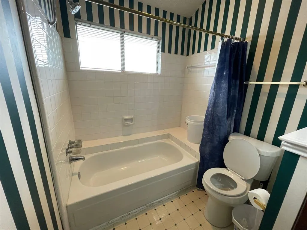 2200 W Park Boulevard, #1904