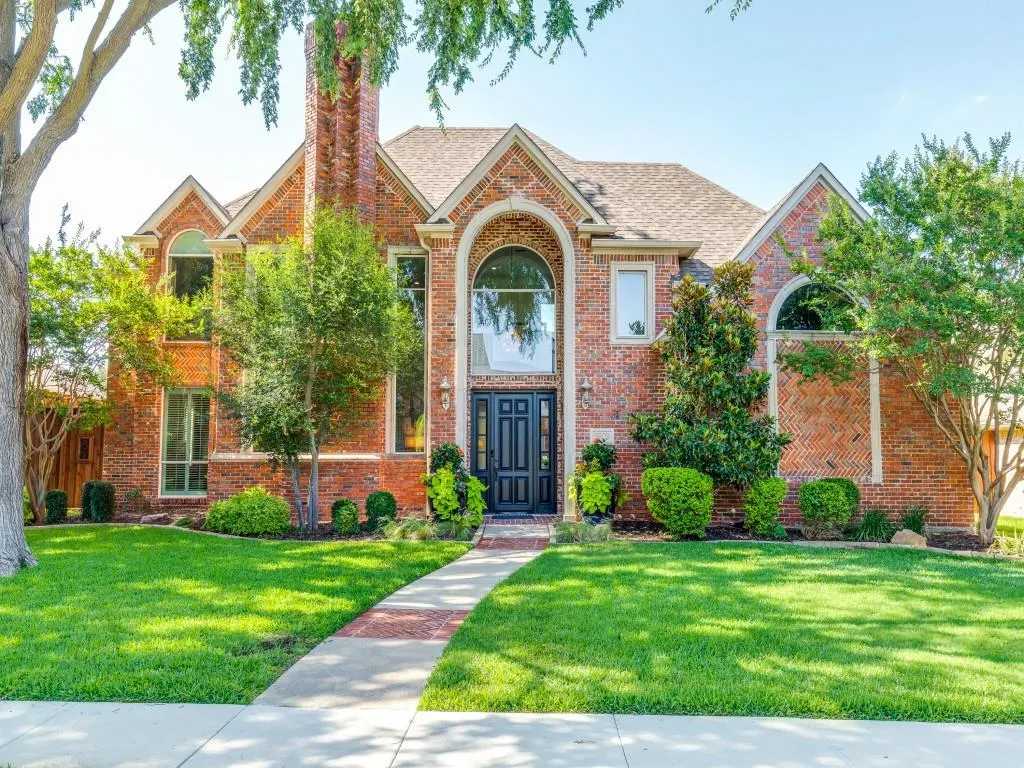 5909 Fossil Ridge Drive