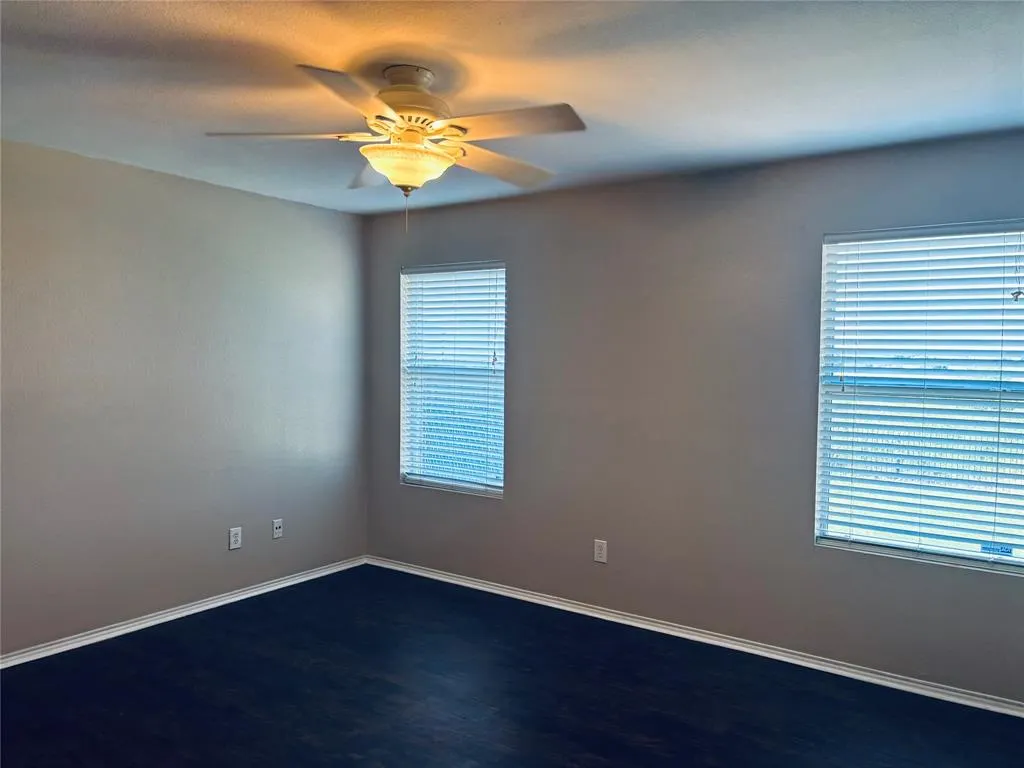1521 Breeze Lane