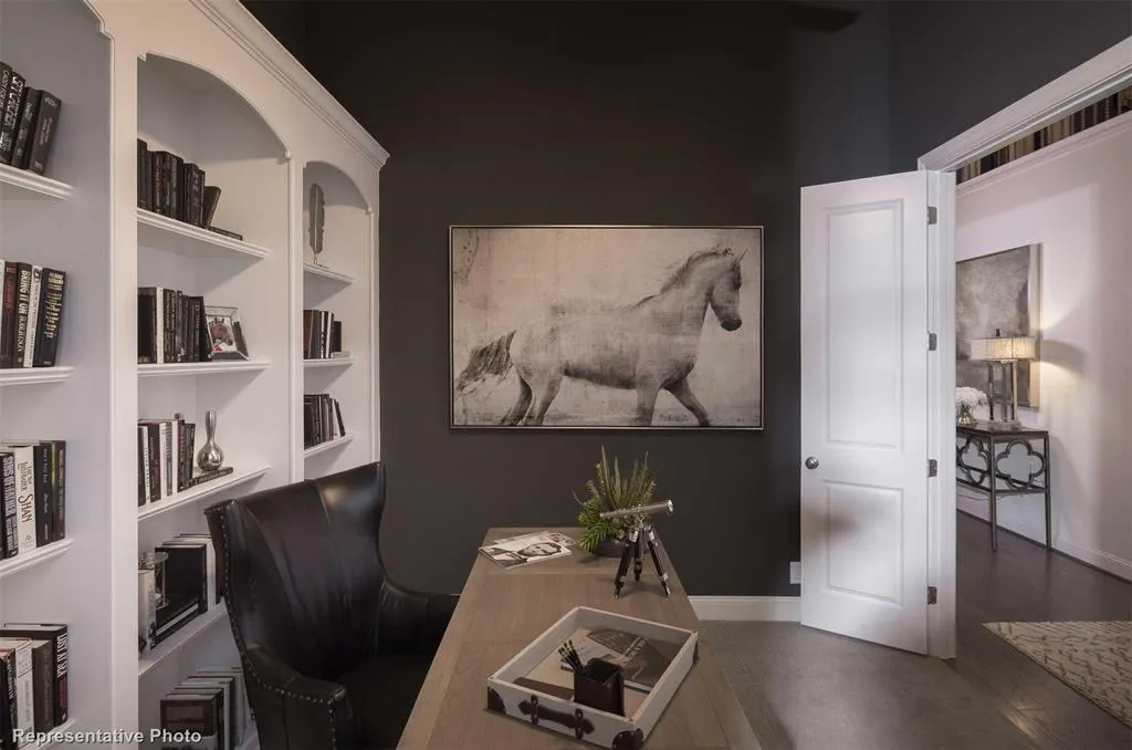 2711 Amber Lane