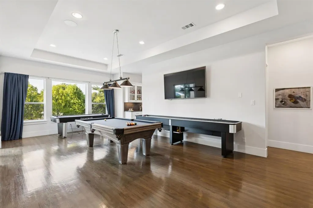 1521 Saint Peter Lane