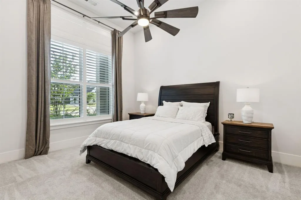1521 Saint Peter Lane