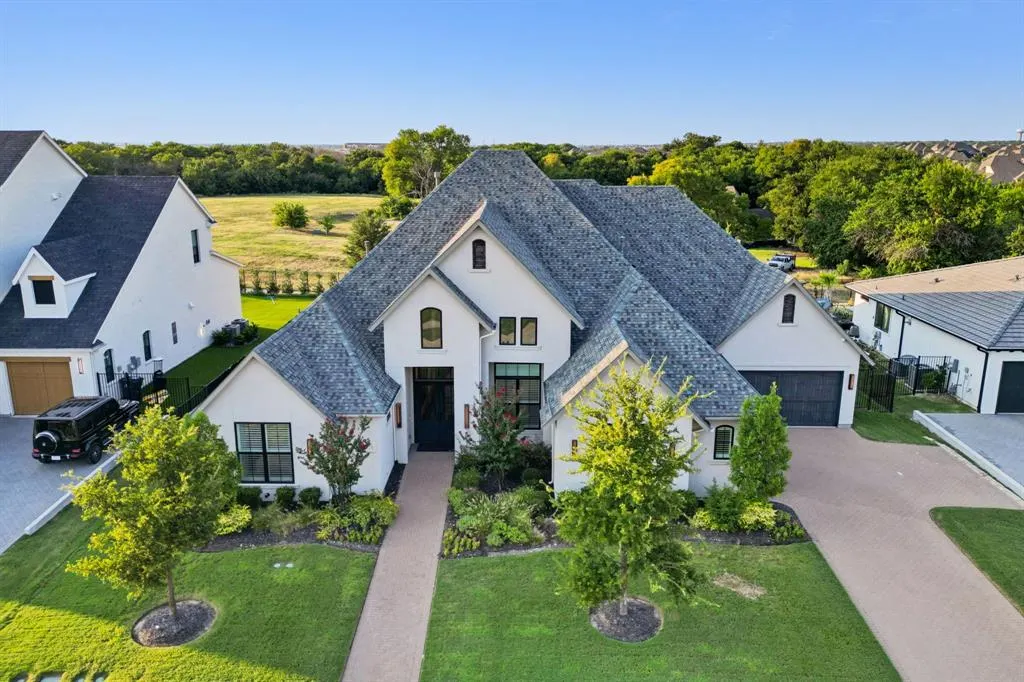 1521 Saint Peter Lane