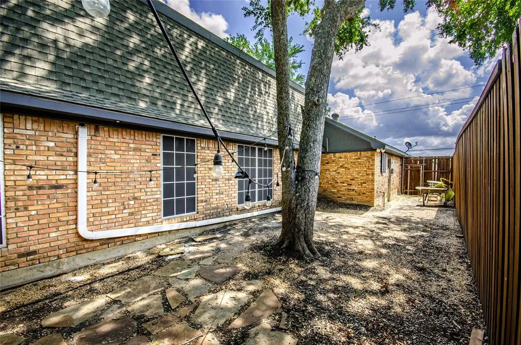 3824 Wagonwheel Court