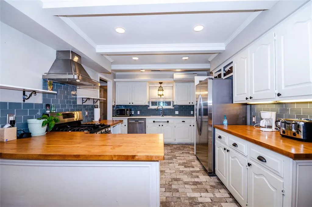 3824 Wagonwheel Court