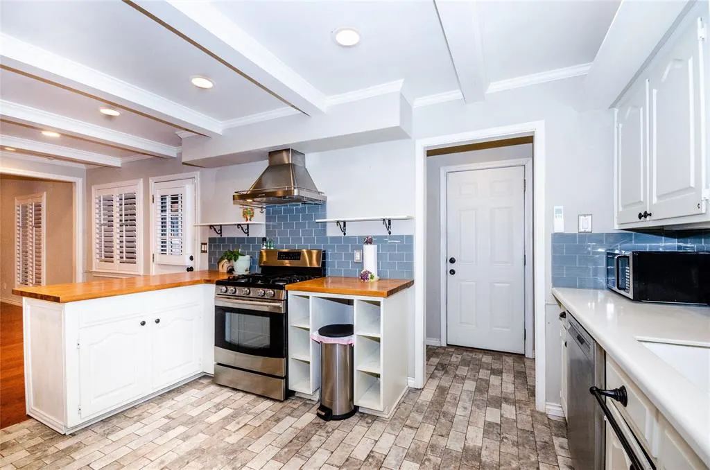 3824 Wagonwheel Court