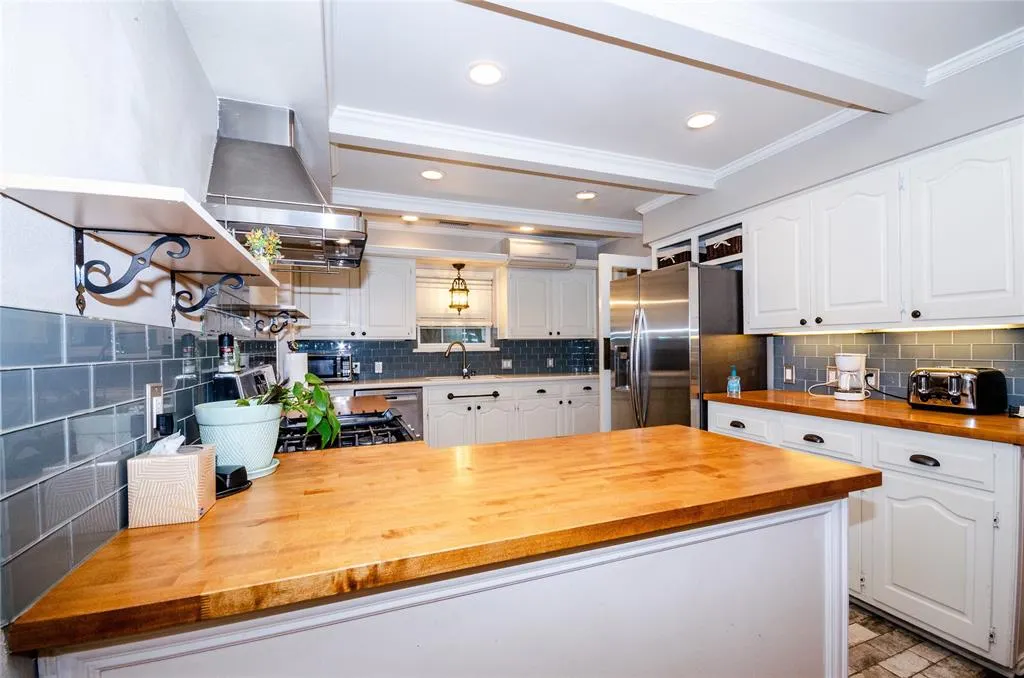 3824 Wagonwheel Court