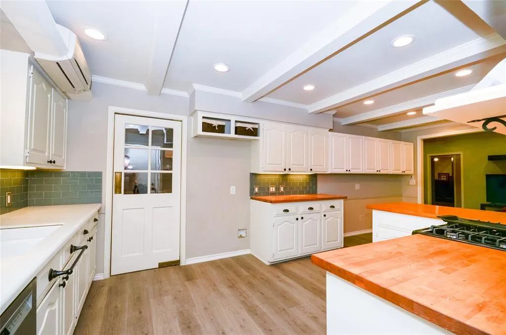3824 Wagonwheel Court