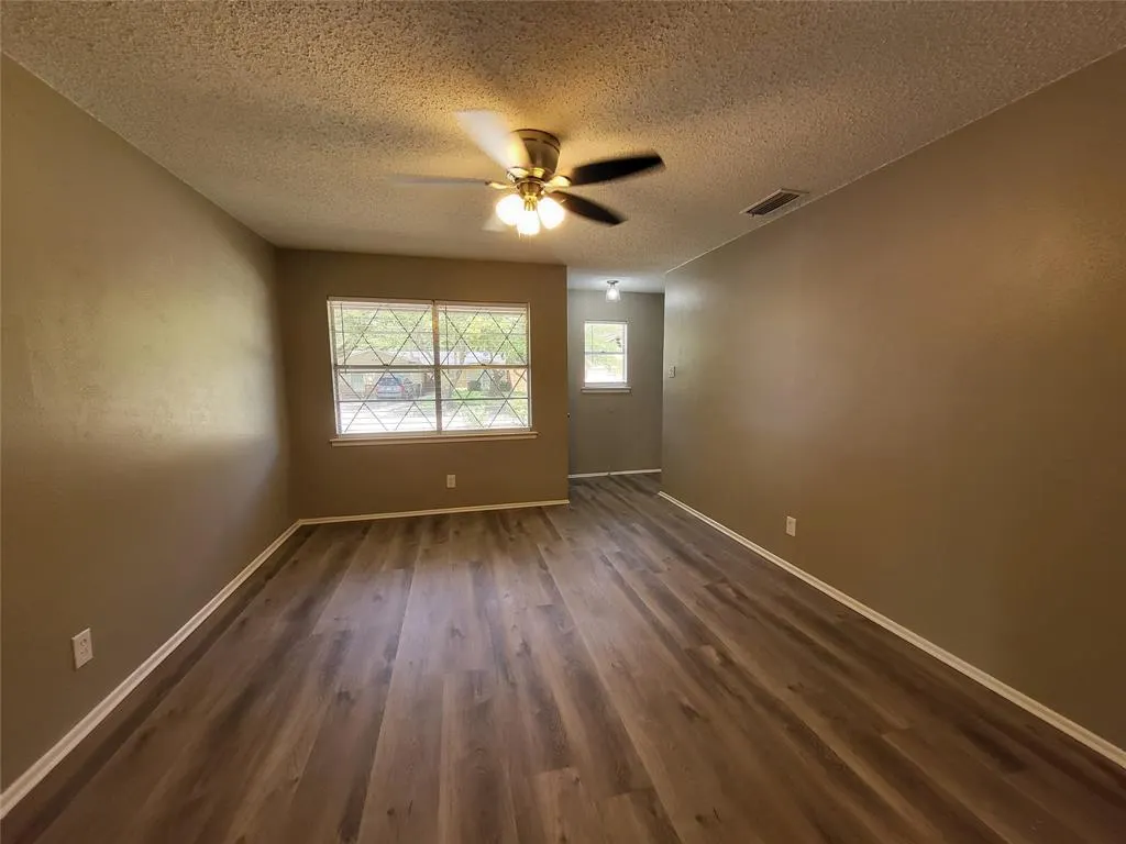 2110 Red Bud Lane