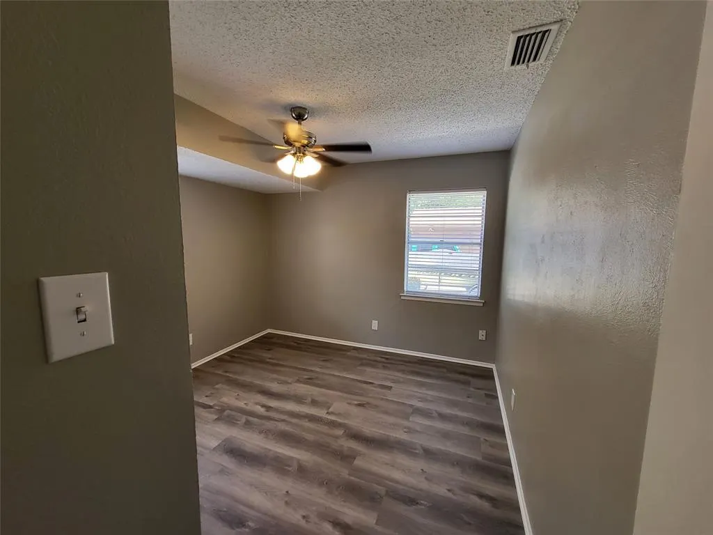 2110 Red Bud Lane