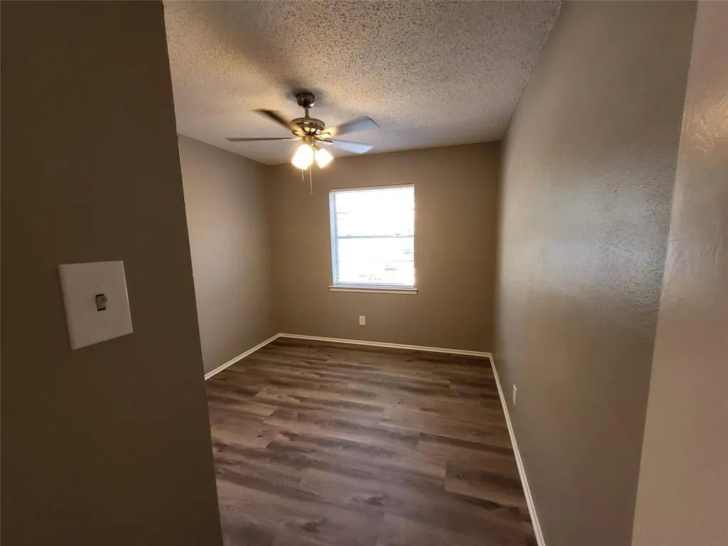 2110 Red Bud Lane