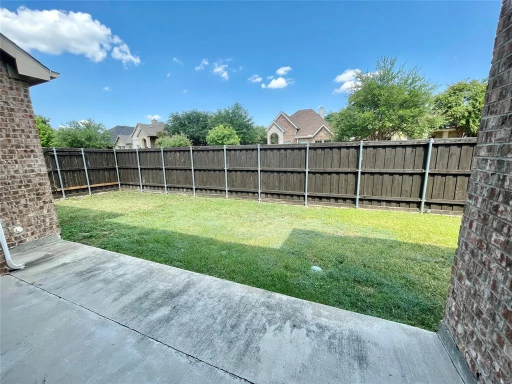 10294 Boyton Canyon Road