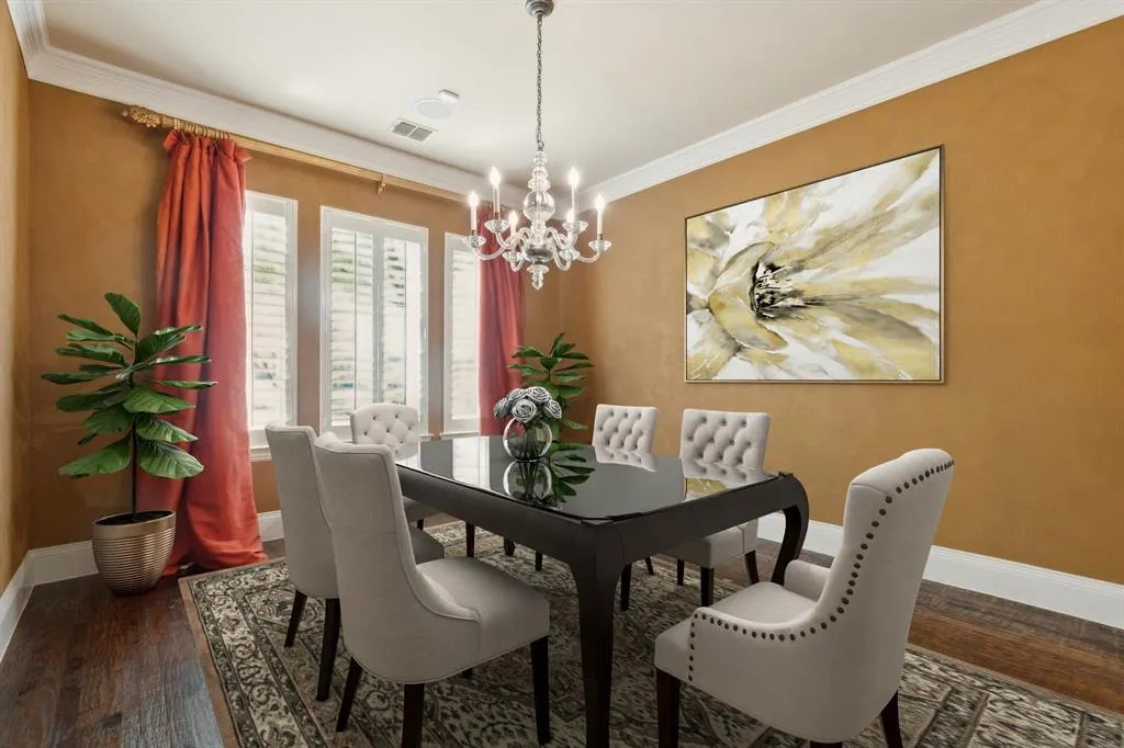 5252 Longvue Drive