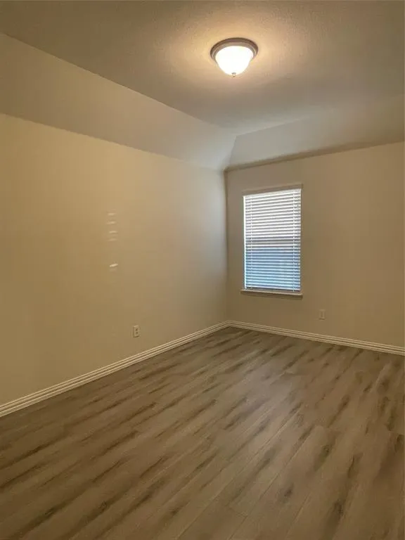 2824 Castle Creek Drive