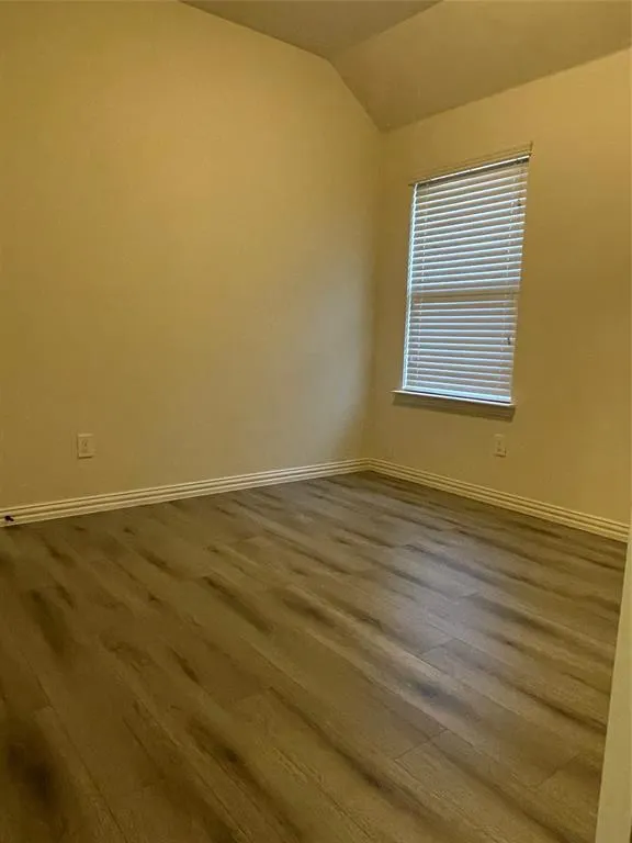 2824 Castle Creek Drive