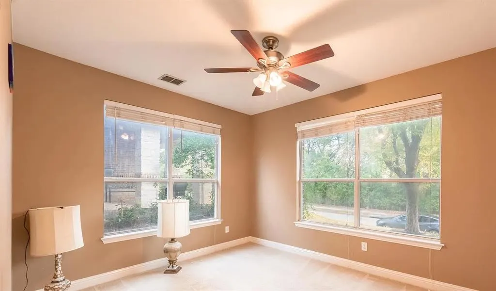 3829 Walnut Ridge Lane