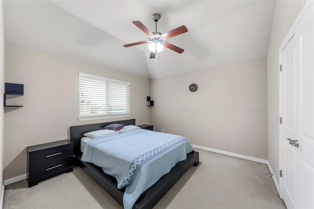 6571 Detweiller Drive
