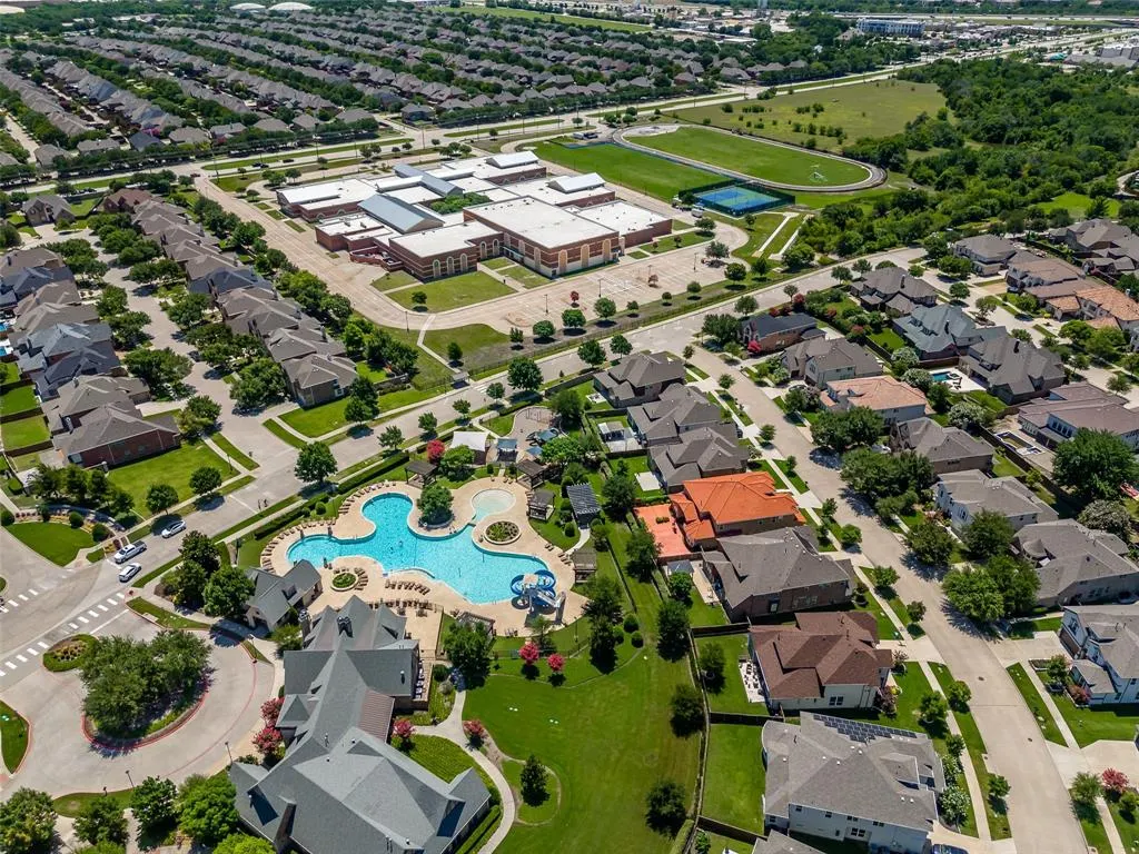 6571 Detweiller Drive