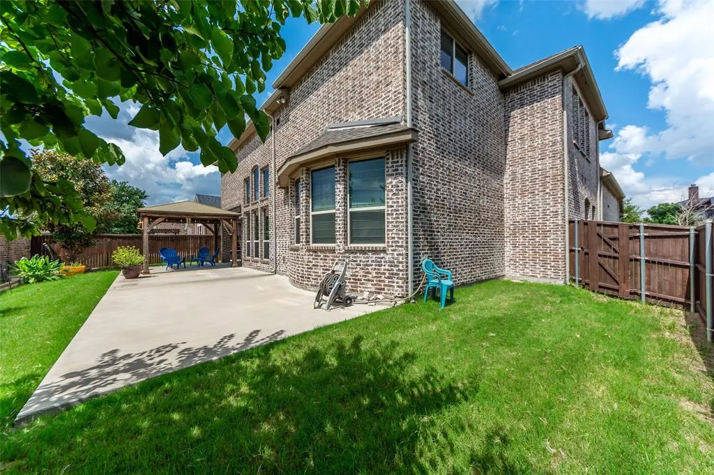 6571 Detweiller Drive