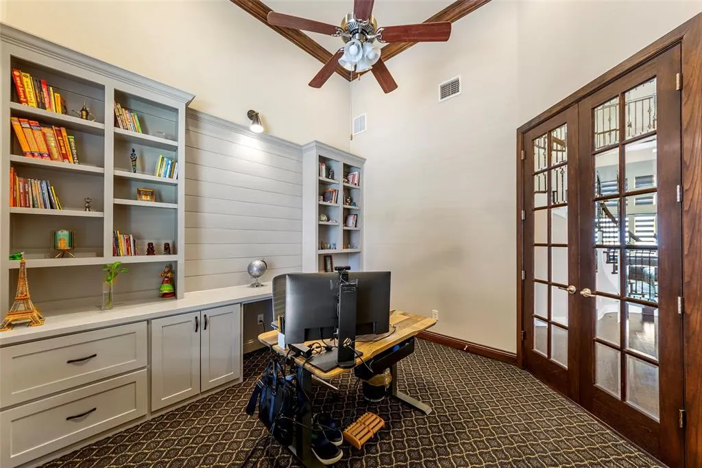 6571 Detweiller Drive