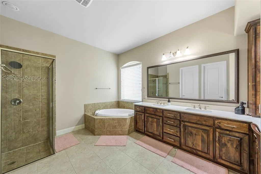 6571 Detweiller Drive