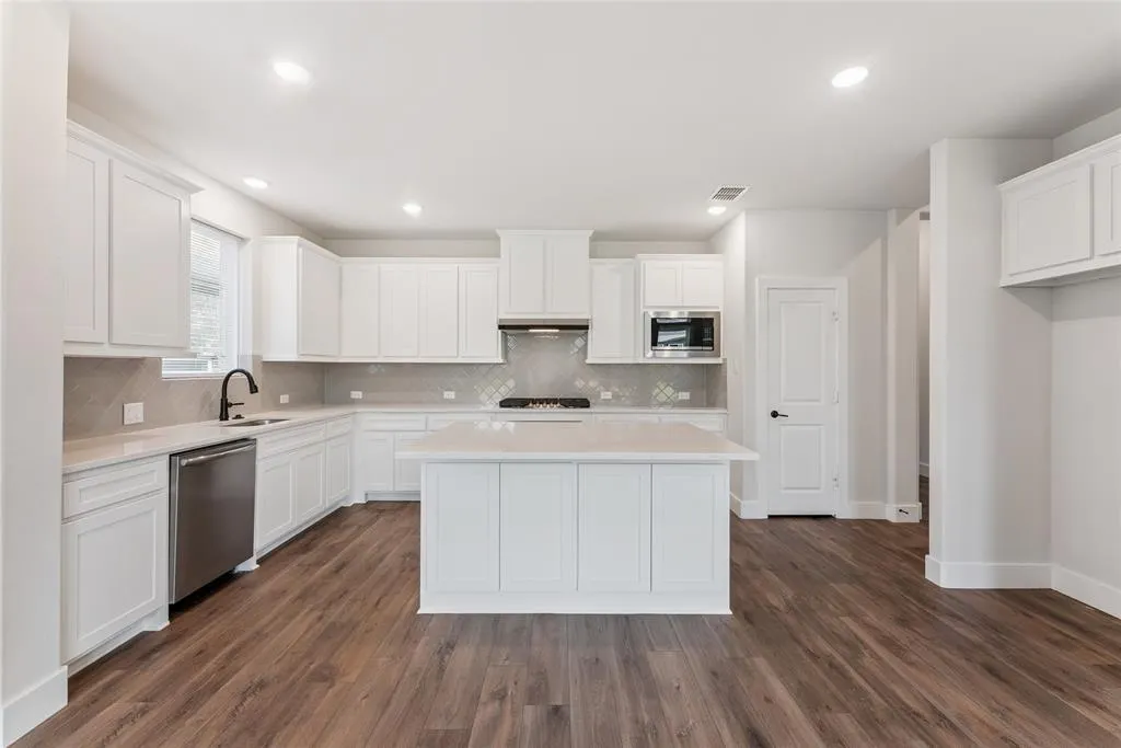 6213 Tahoe Drive