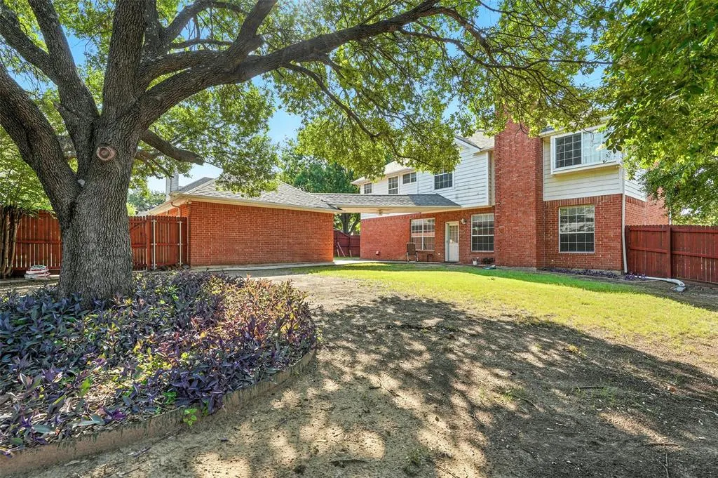 4301 Peggy Lane