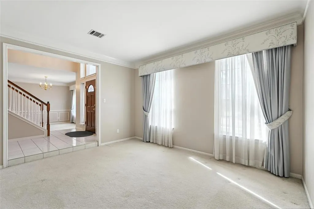 4301 Peggy Lane