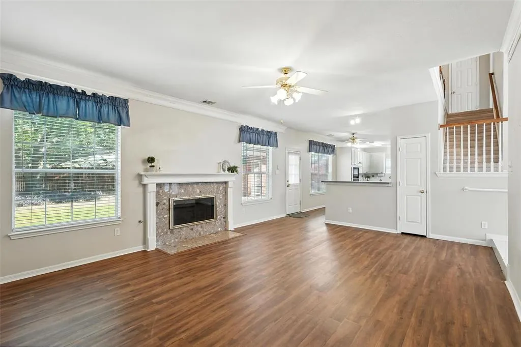 4301 Peggy Lane