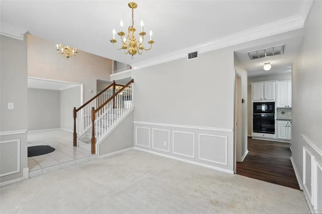 4301 Peggy Lane