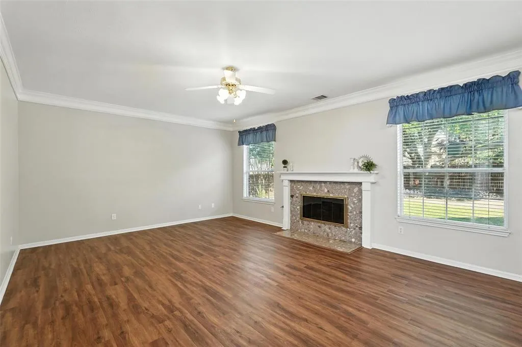 4301 Peggy Lane